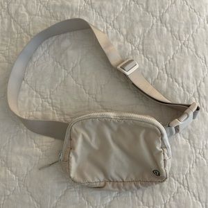 Lululemon everywhere belt bag 1L. Opal white. Original strap.